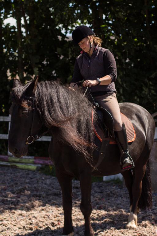 Caroline von Linden Lantra Scotland